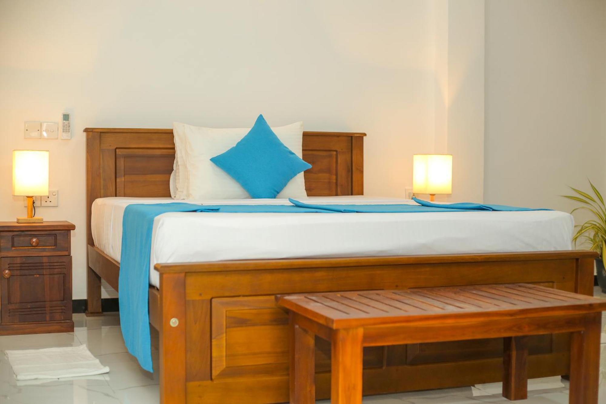The Blue Haze Weligama Hotel Kültér fotó